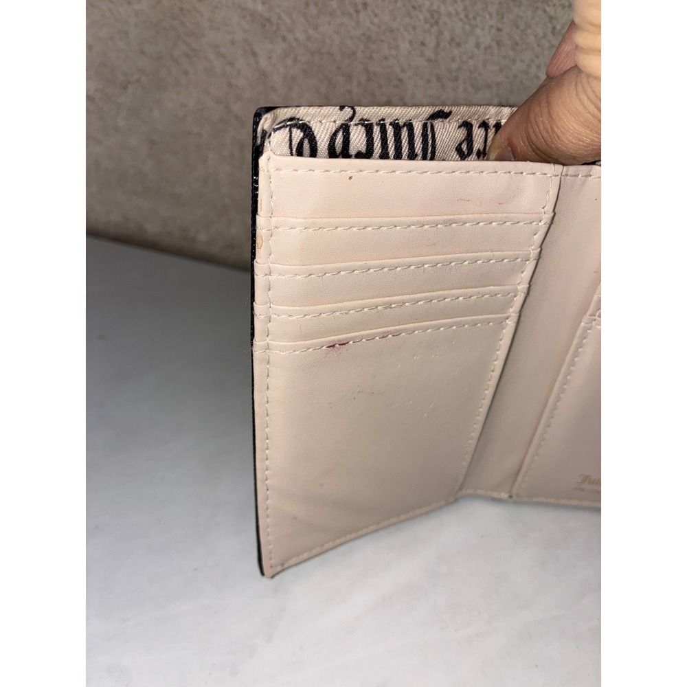 Juicy Couture Black Trifold Wallet - OS - Patent Monogram Heart Charm Y2K Glam - Picture 12 of 13